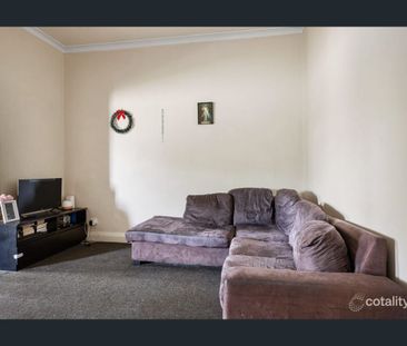 2x1 Partly Furnished - Photo 1