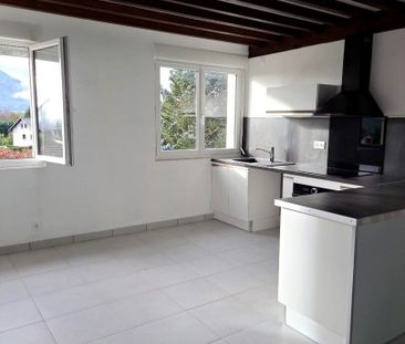 Appartement À Louer 2 Pièces , 62 M² - Photo 2