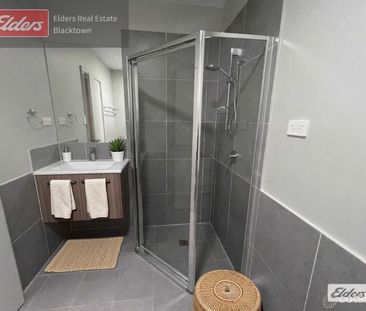 Beautiful, modern 2-bed flat - Photo 5