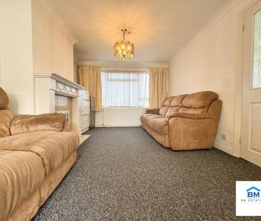 3 bedroom semi-detached house to rent - Photo 1