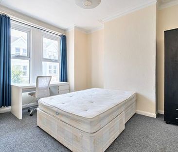 4 bedroom house to rent - Photo 2