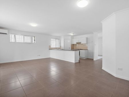 8 Maclean Close, Fitzgibbon QLD, Belconnen - Photo 2