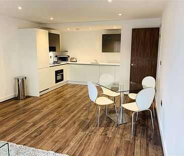 Fully Furnished One Double Bedroom Apartment with an Allocated Parking Space in the popular Jewellery Quarter. - Photo 6