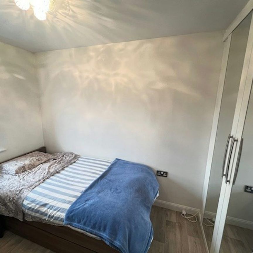 Detached house to rent on - Photo 1