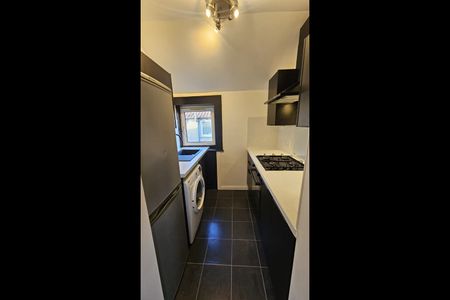 3 Bed Flat, Ashcroft Drive, G44 - Photo 3