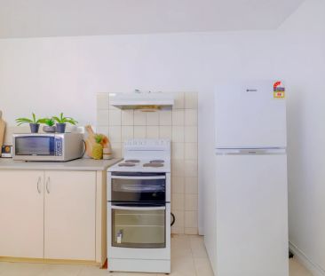 2 Bedroom Large - Photo 4