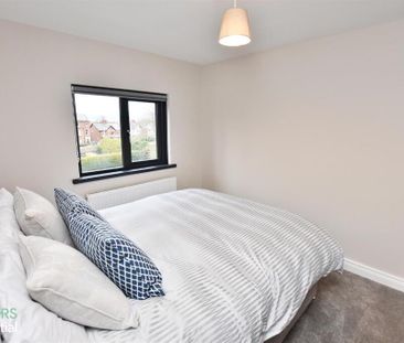 Apt 4, 244 Upper Newtownards Road, Belfast, BT4 3EU - Photo 4