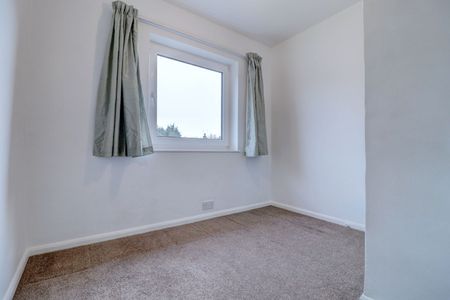 3 bedroom semi detached house to rent, - Photo 5