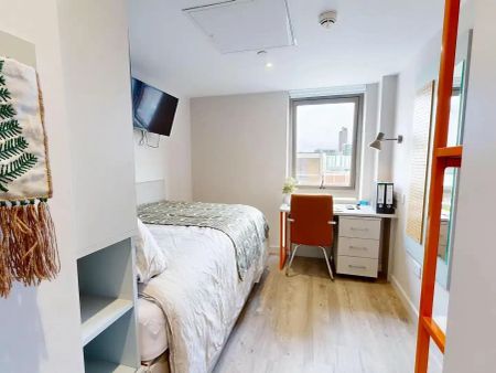6 Bed Ensuite - Photo 5