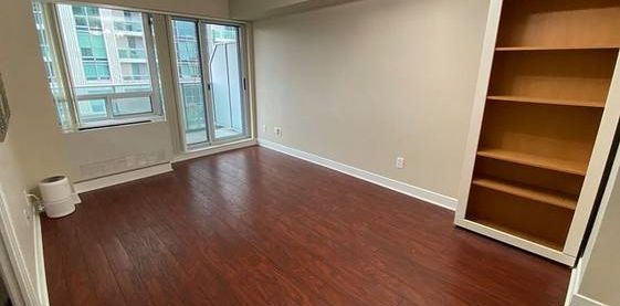 Yonge/Glandora-Luxurious & Spacious 1Bdrm 1Bath - Photo 2