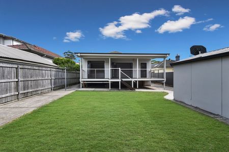 14 Hooper St, New Lambton NSW 2305 - House For Rent | Domain - Photo 4