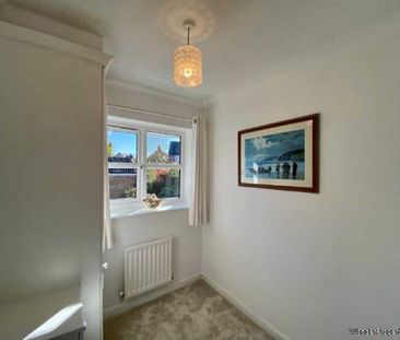 3 bedroom property to rent in Bury - Photo 3