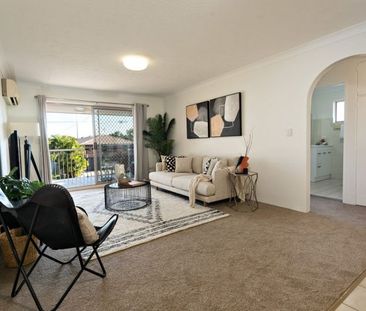 Spacious Two-Bedroom Unit with Air Conditioning & Lock-Up Garage! - Photo 2