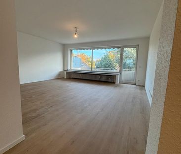 Renovierte Wohnung 4 Raum mit Balkon in Marl Brassert - Photo 2