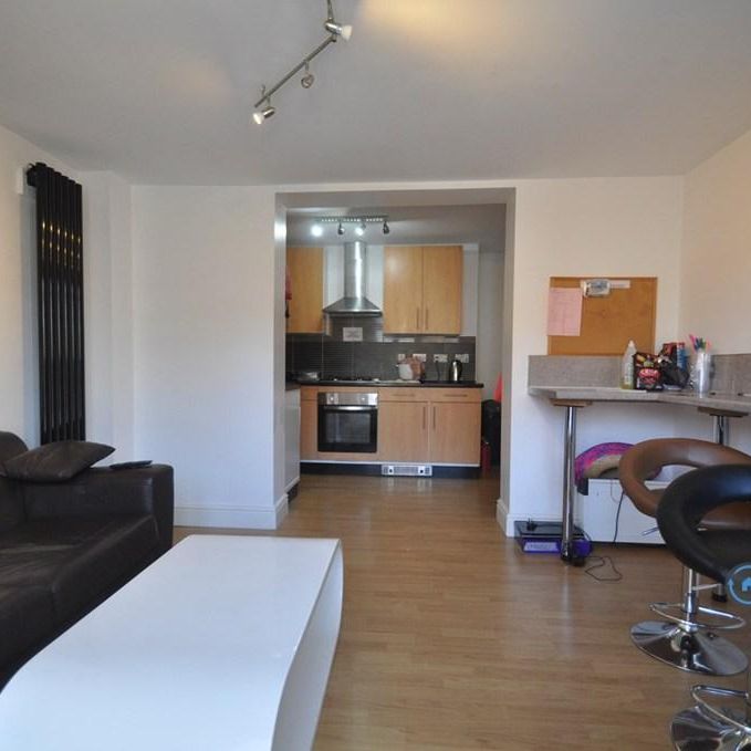 1 bedroom in a house share to rent - Photo 1