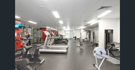 Modern one bedroom apartment with home office space - Photo 5