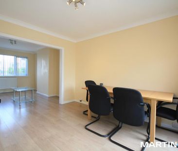 3 bedroom semi-detached house to rent - Photo 4