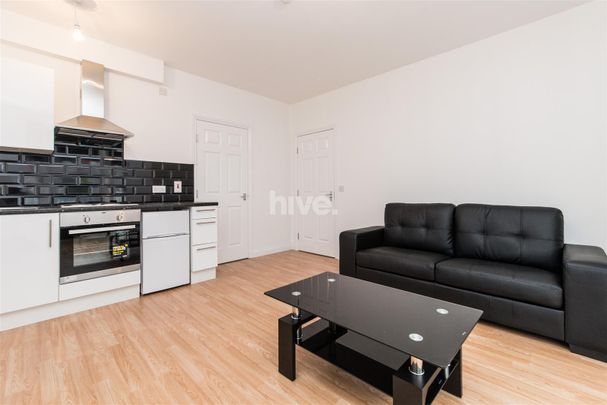 Wingrove Road, Fenham, Newcastle Upon Tyne - Photo 1