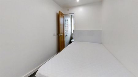 5 bedroom house to rent - Photo 2