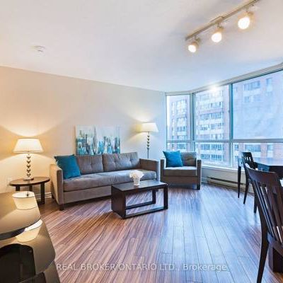 38 Elm St Very spacious modern feel yonge/dundas sq - Photo 1