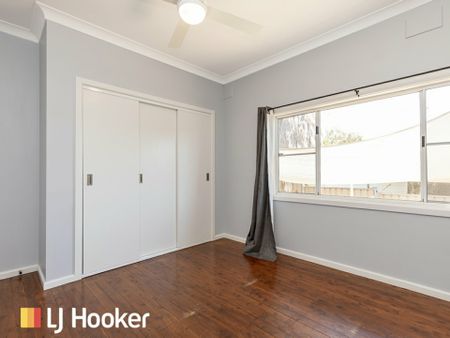 Freshly Renovated Family Home - Photo 4