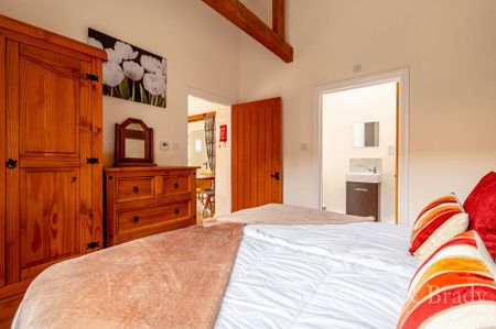 2 bedroom barn conversion to rent - Photo 4