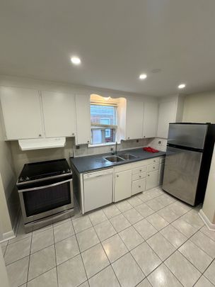 For Lease - 34 Inniswood Drive Unit# Main, Toronto, Ontario - Photo 1