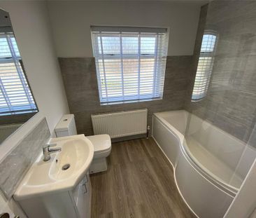 3 bedroom semi-detached house to rent - Photo 1