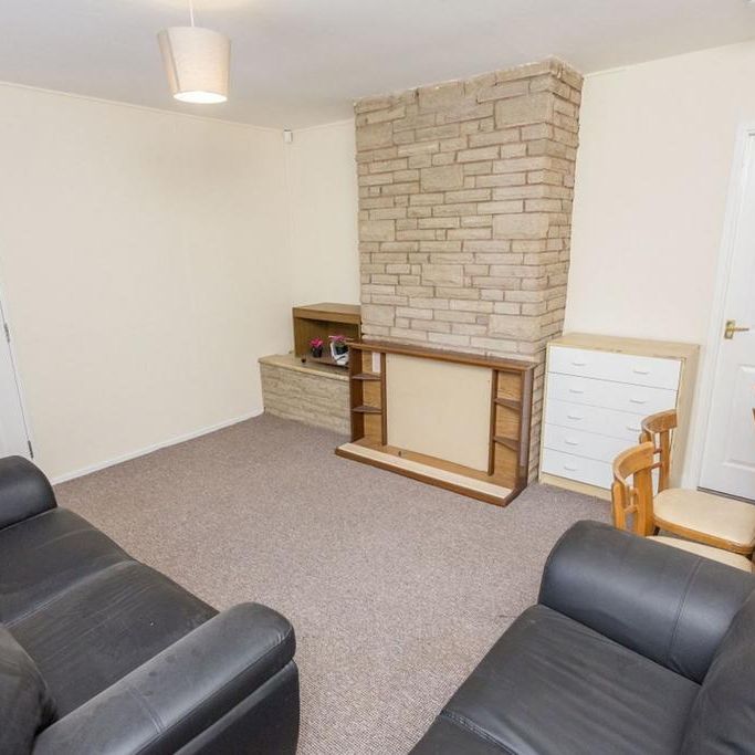 4 bedroom terraced house to rent - Photo 1