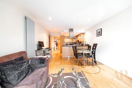 41 Millharbour, London - Photo 4