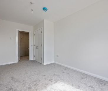 Apt 18, 1 Kings Hall Road, BT9, Belfast - Photo 5