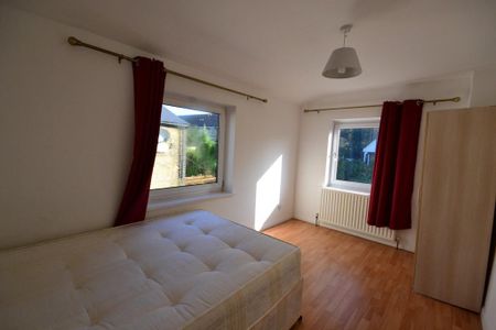 4 bedroom terraced house to rent - Photo 4