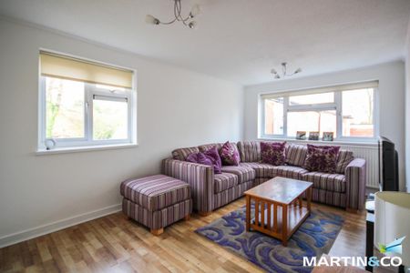 3 bedroom flat to rent - Photo 5