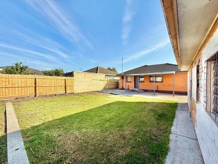 Updated Family Home In Bell Park - Photo 2