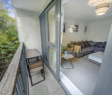2 Bed Flat, Nightingale Grove, SE13 - Photo 5