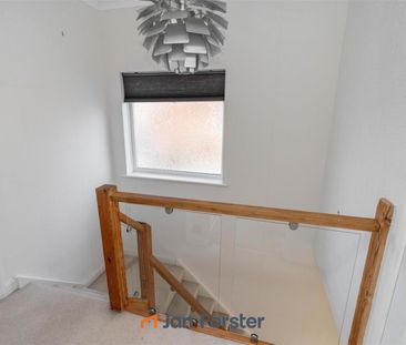 3 Bedroom House - Photo 2