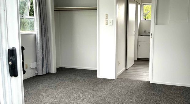 1/20 North Road, The Wood - Photo 1