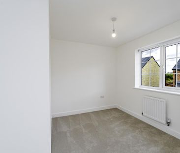 3 bedroom semi-detached house to rent - Photo 1