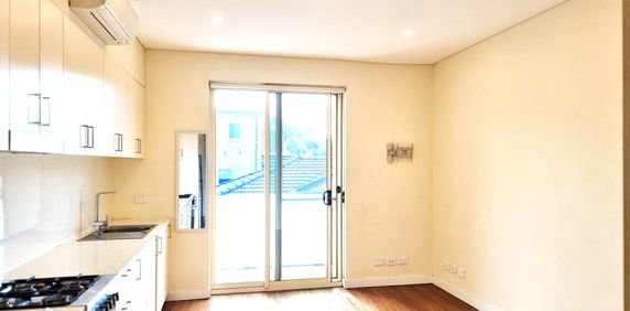 NEAR NEW STUDIO APARTMENT - Photo 2