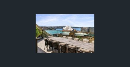 In the heart of Sydney & Luxurious Timber Floor & Spacious-108sqm & Kitchen Island & Close to Everything & UNFURNISHED - Photo 4