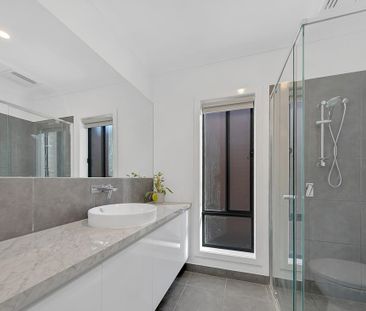 Spacious Family Home in Prime Mickleham Location - Photo 5