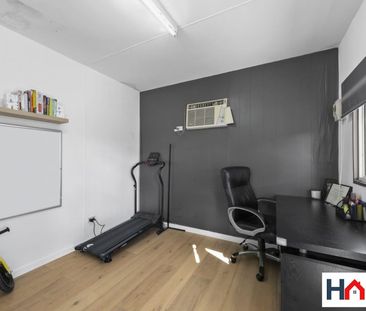 Luxury Family Living in the Heart of Cessnock - Photo 1