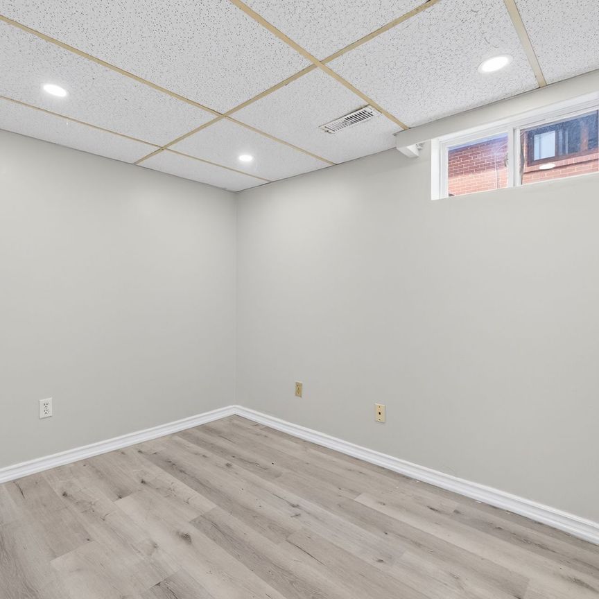 For Lease - 18 SHIER Drive Unit# Bsmt, Toronto, Ontario - Photo 1