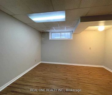 For Lease - 17 Valleycrest Avenue, Markham, Ontario - Photo 5