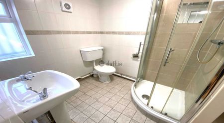 Apartment to rent in Dublin, Windmill Rd - Photo 4