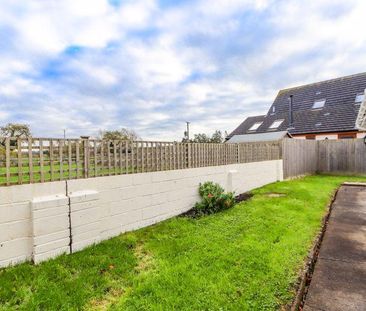 2 bedroom bungalow to rent - Photo 1