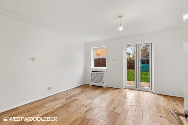 3 bedroom terraced house to rent - Photo 1