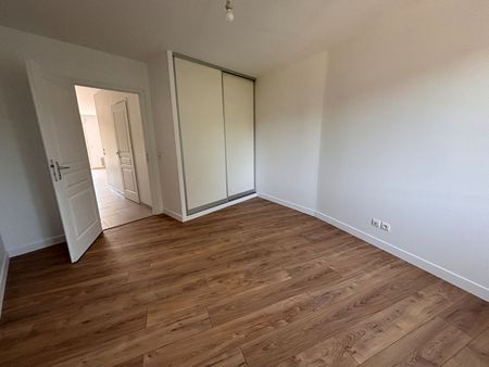 Location Appartement 2 pièces 47m² - Photo 2