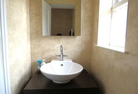 3 bedroom detached house to rent - Photo 5