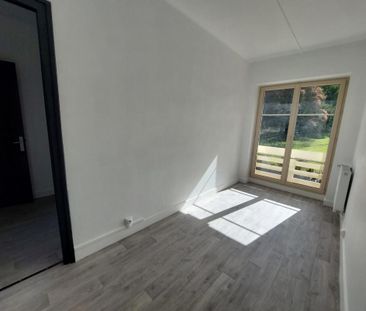 Location Appartement 4 pièces 76m² ROUXMESNIL BOUTEILLES 76370 - Photo 6